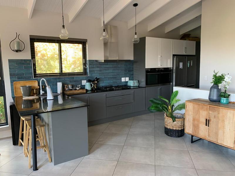 To Let 5 Bedroom Property for Rent in Lower Robberg Western Cape